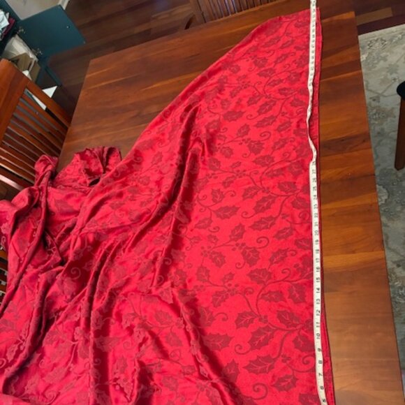 Tablecloth 114" x 54.5" Christmas Holiday Red Holly Berry Dining Home Decor - Picture 4 of 7